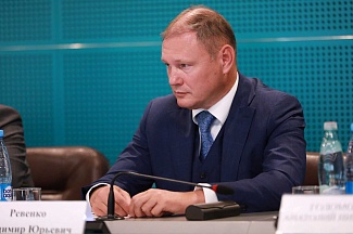 Генеральный директор ПАО «Газпром газораспределение Ростов-на-Дону» подписал первый многосторонний регуляторный контракт в сфере газоснабжения региона